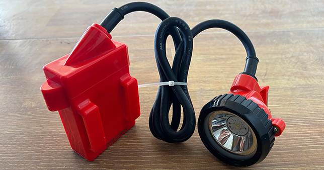 矿用矿灯：矿井深处的可靠光源