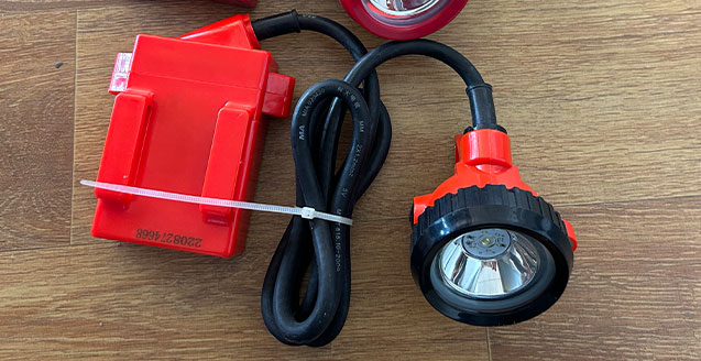 批量矿灯发货，照亮矿山安全之路